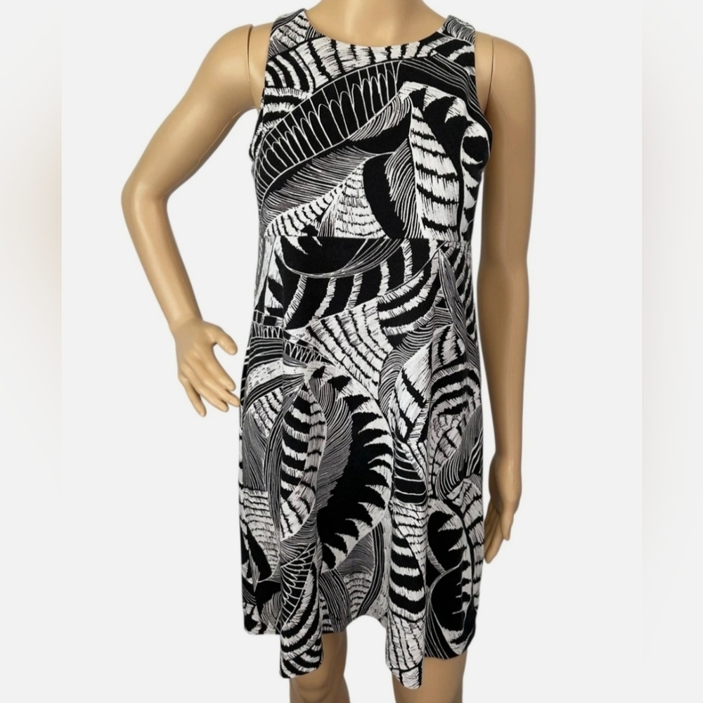 Athleta Monochrome Leaf Print Dress